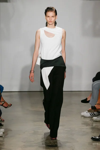 Look 19
